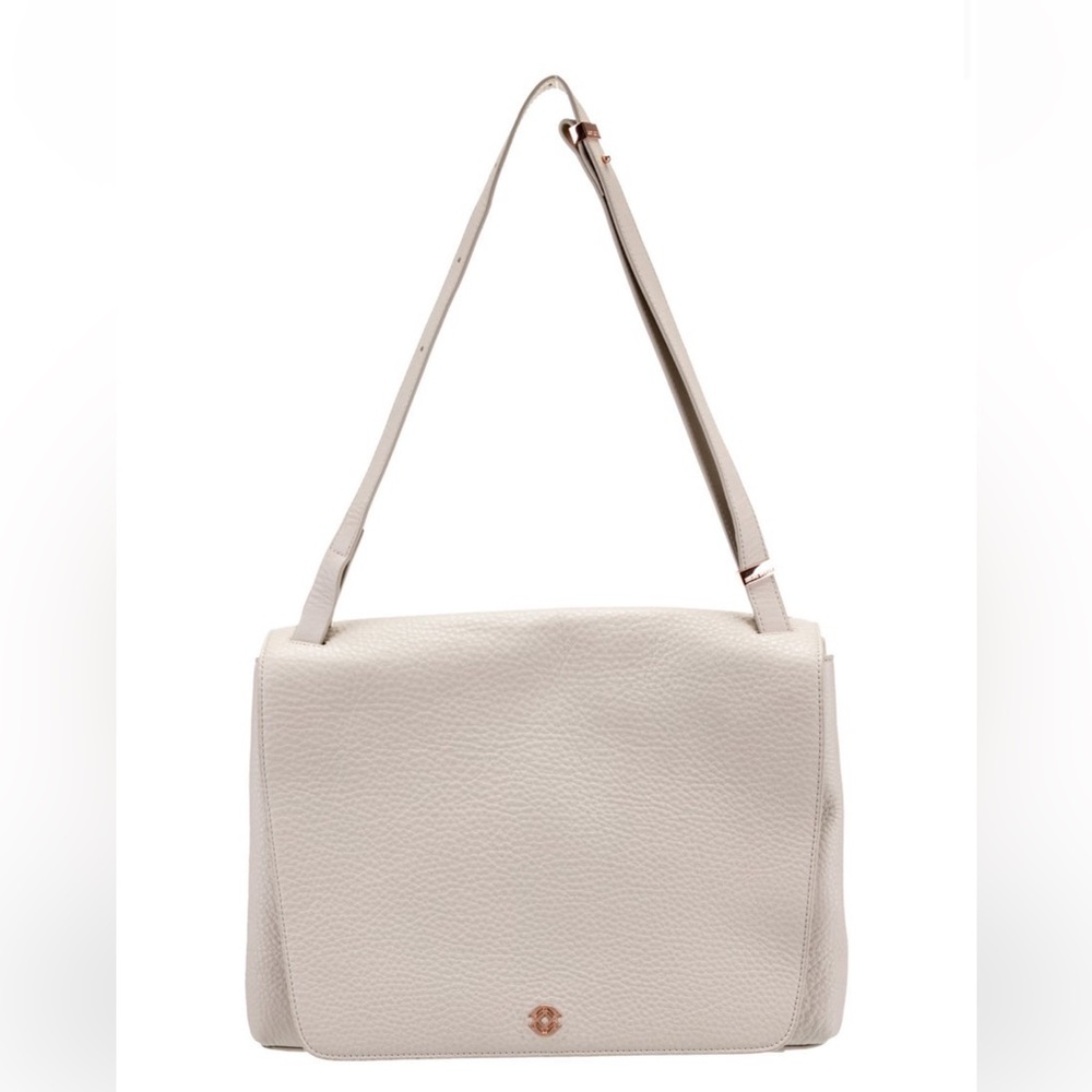 〰️ dagne dover messenger bag